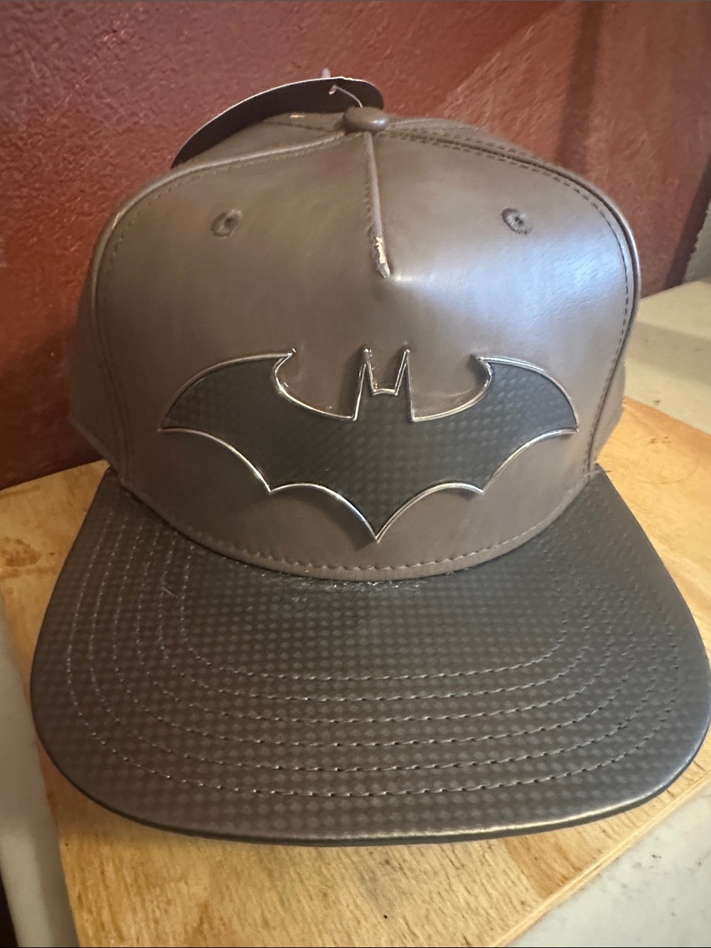 Batman Dc Comics brown leather style snapback hat brand new with defects
